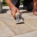 application joint souple polyurethane sur carrelage de terrasse exterieure